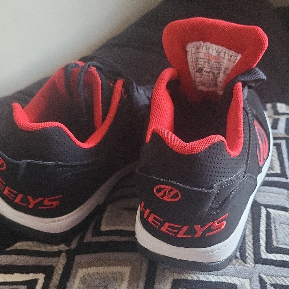 Heelys Kids Black and Red Skate Shoes